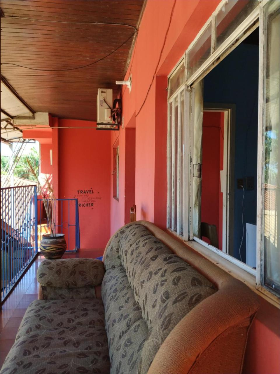 Hummingbird Hostel Ciudad del Este Buitenkant foto